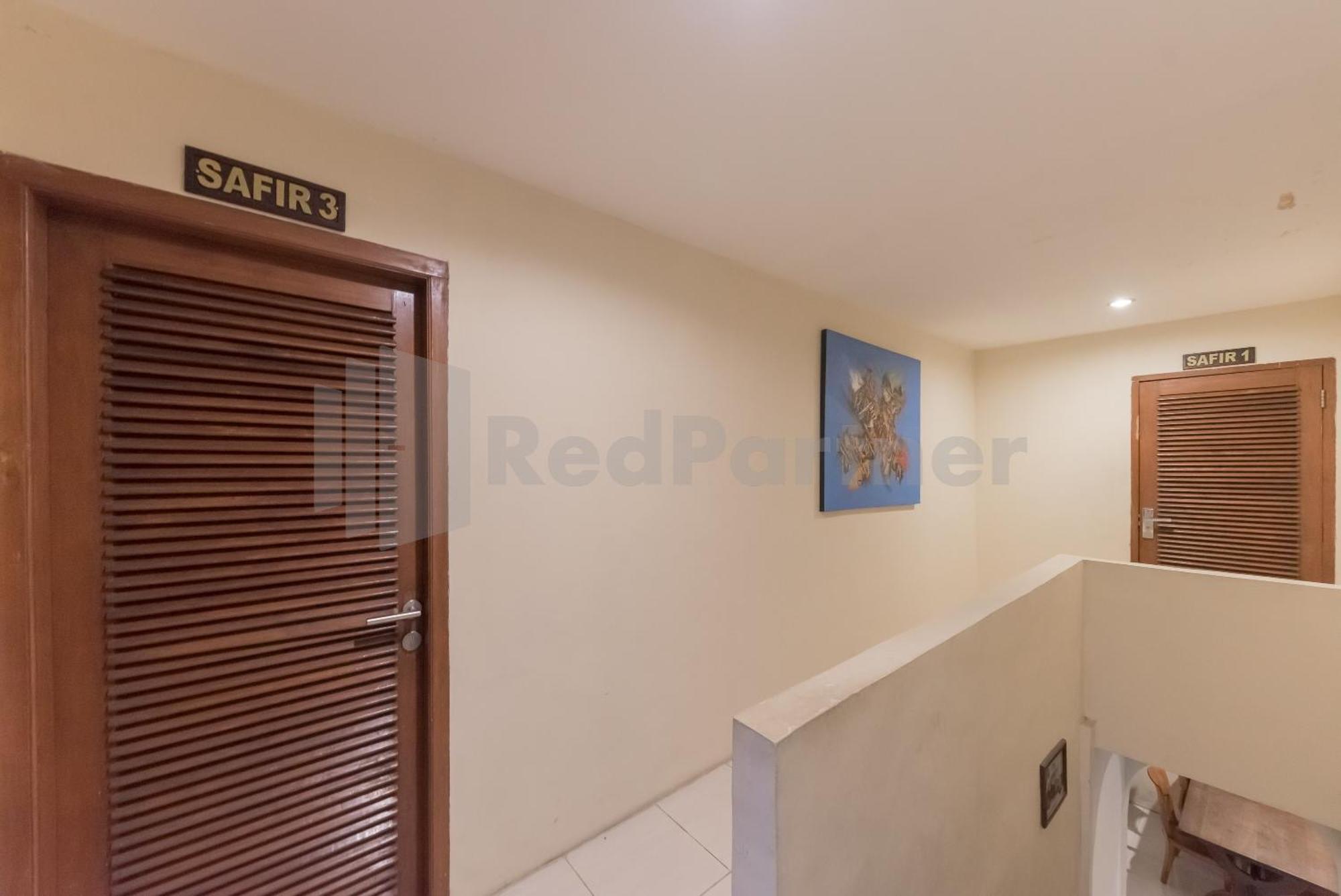 Bens Homestay Mitra Reddoorz โบกอร์ ภายนอก รูปภาพ